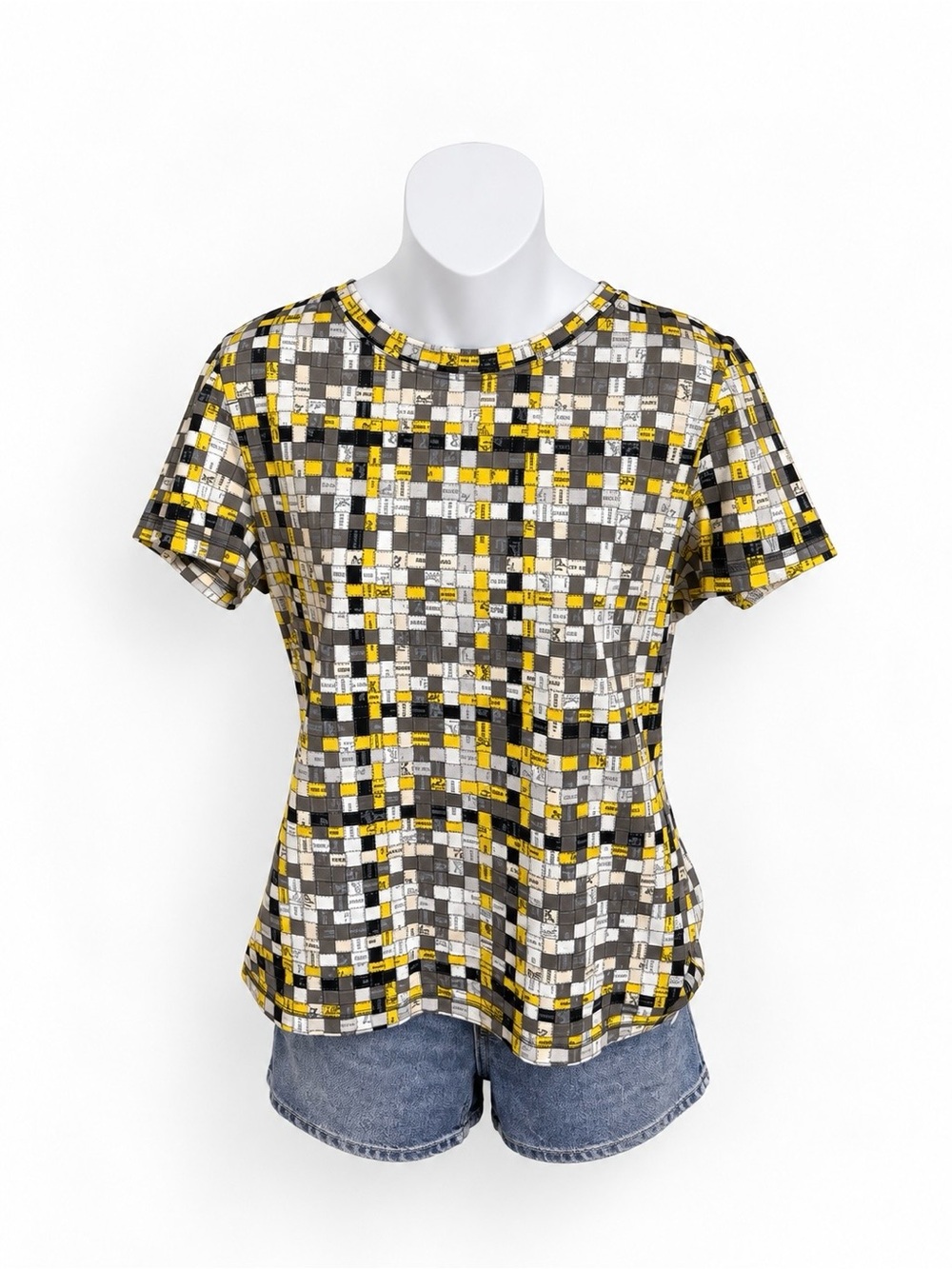 Short-Sleeve Plaid Print Tee in Yellow, Black & Gray